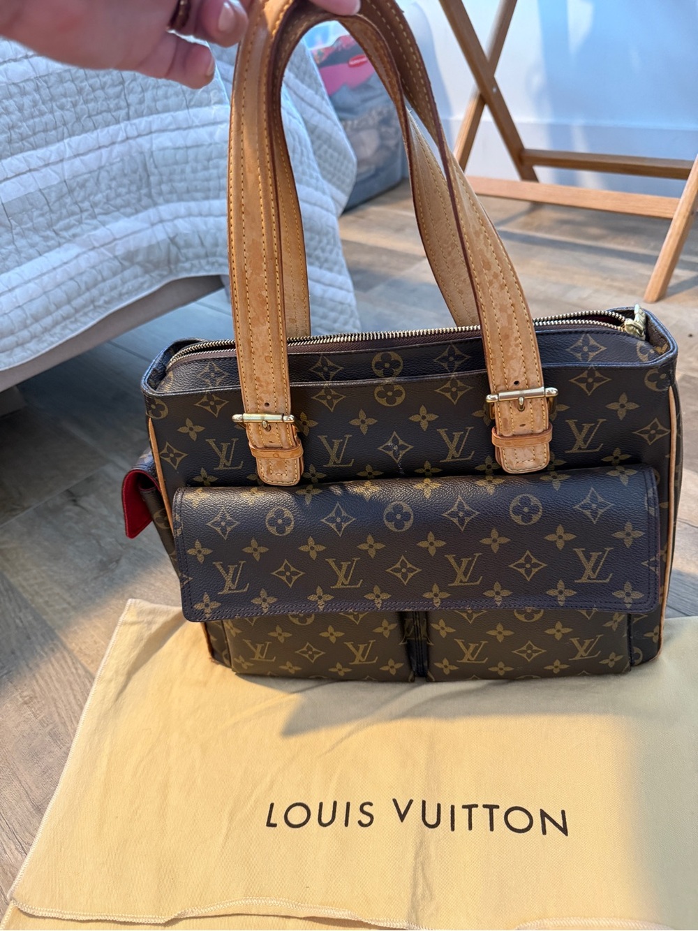Louis Vuitton Monogram Tote with Natural Leather Trim, Authentic - Picture 5 of 13